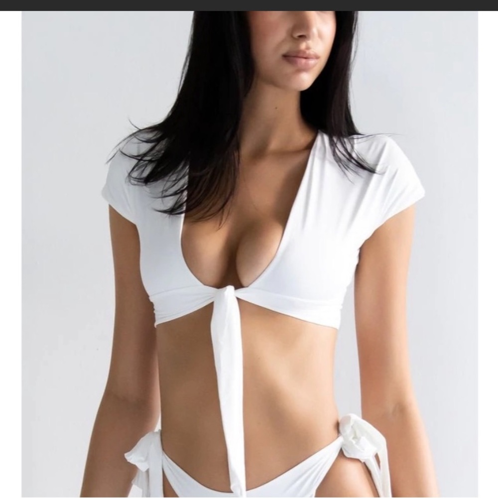 Brand New 437 bikini top